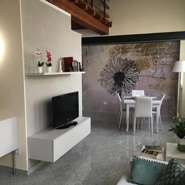 Il Vicoletto holiday house, hotel in Volta Mantovana