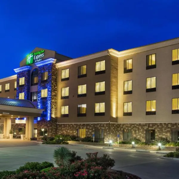 Holiday Inn Express & Suites Midland South I-20, an IHG Hotel, хотел в Мидланд