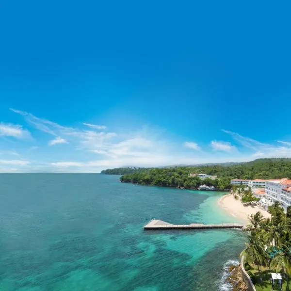 Couples Tower Isle, hotel in Ocho Rios