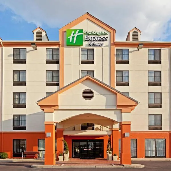 Holiday Inn Express Hotel & Suites Meadowlands Area by IHG, khách sạn ở Carlstadt