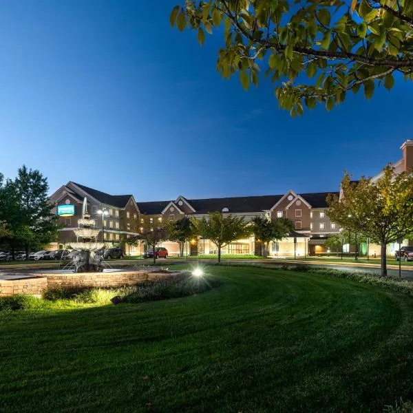 Staybridge Suites Chantilly Dulles Airport by IHG, hotel v destinaci Chantilly
