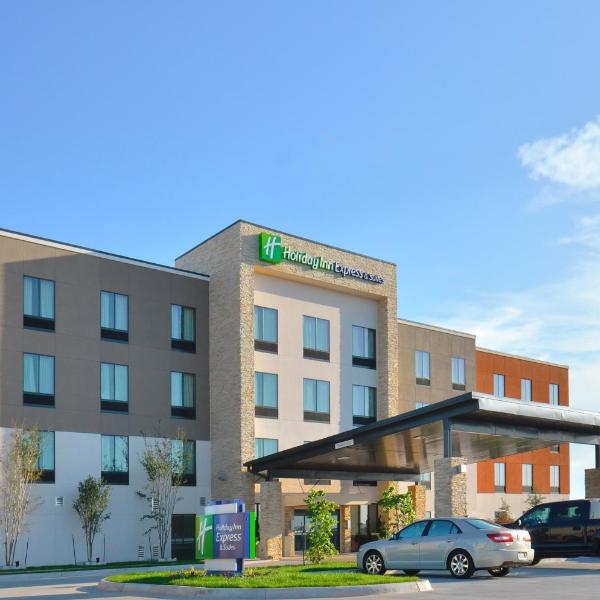 Holiday Inn Express & Suites Oklahoma City Mid - Arpt Area, an IHG Hotel