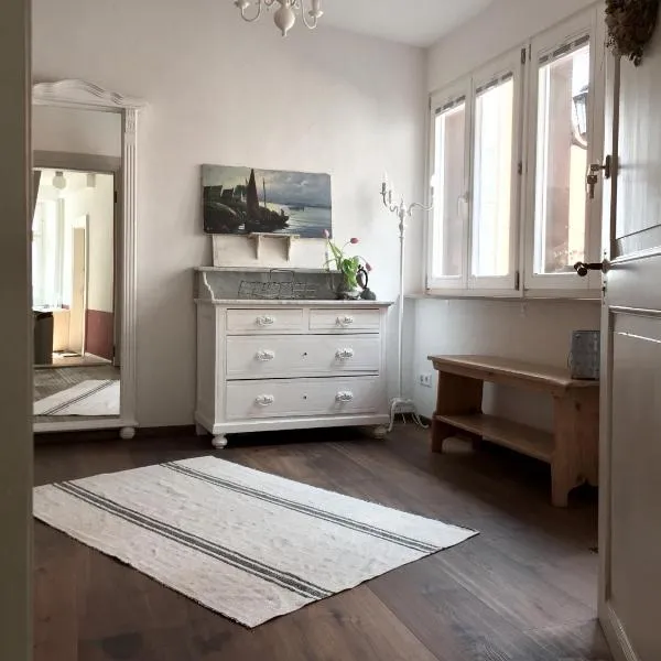 Appartment Entegast - Edles Landhausflair zum Geniessen, hotel v destinaci Schopfheim