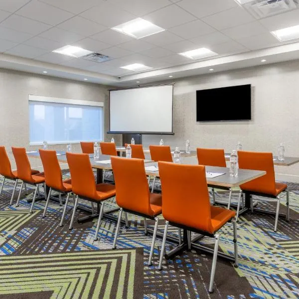 Holiday Inn Express & Suites - Florence - Cincinnati Airport by IHG, hotel en Florence