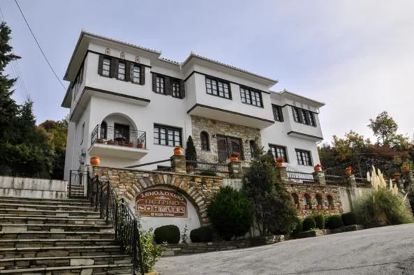Hotel Petrino, hotel v destinaci Makrinítsa