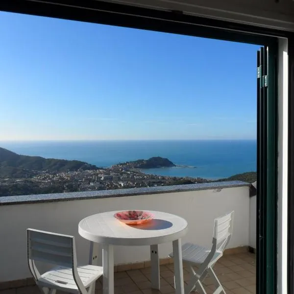 MANSARDA PARADISO GOLFO DI PORTOFINO, hotel di Sestri Levante