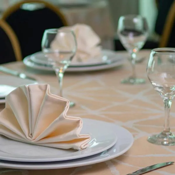Holiday Inn & Suites - Merida La Isla by IHG, hotel en Mérida