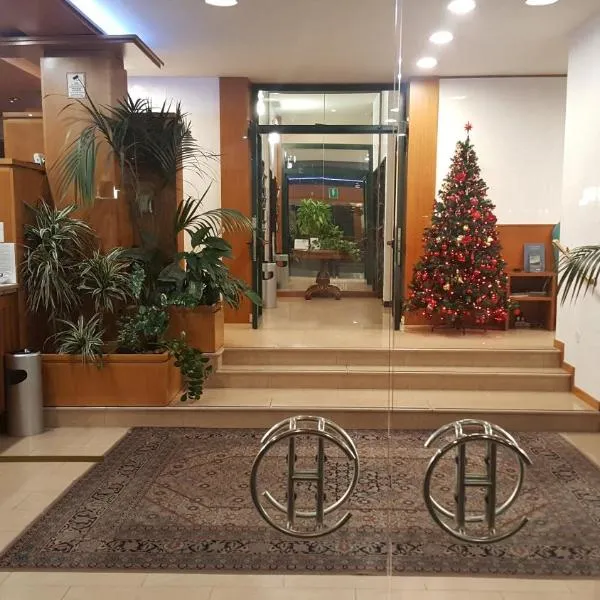 Hotel Cristallo, hotel em Udine