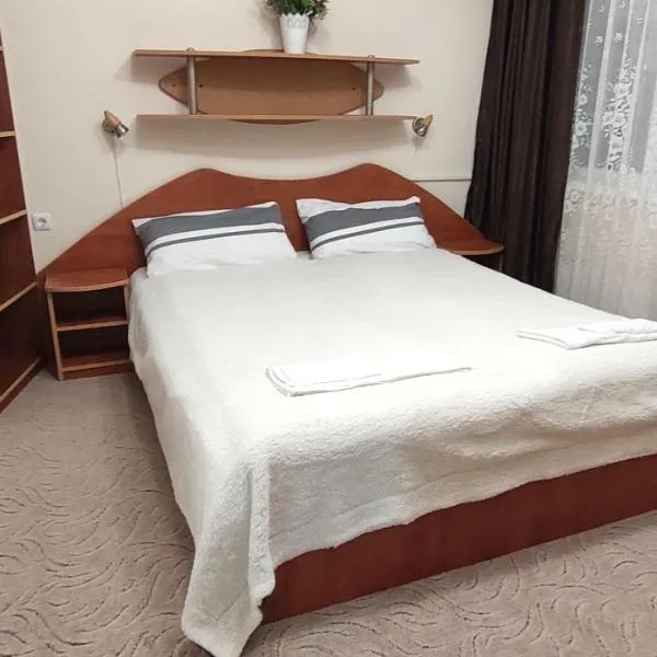 Уютен апартамент в Търговище - 2 спални и кухня, hotel in Marchino