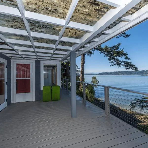 The Nest Gorgeous Waterfront La Conner Getaway!, Hotel in La Conner