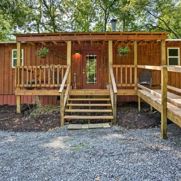 Kentucky Cabin with 2 Fishing Ponds and Trail Access, hotel a New Concord