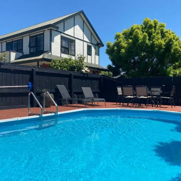 Knightsbridge Court Motor Lodge, hotel v destinaci Blenheim