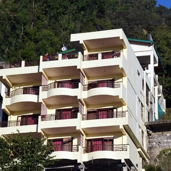 Green Roof Hotel, khách sạn ở Nainital