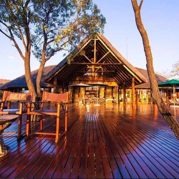 Metsi Lodge, hotell i Kaingo Private Game Reserve