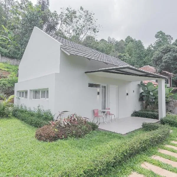 RedDoorz Resort Syariah near D'Castello Ciater Subang – hotel w mieście Subang