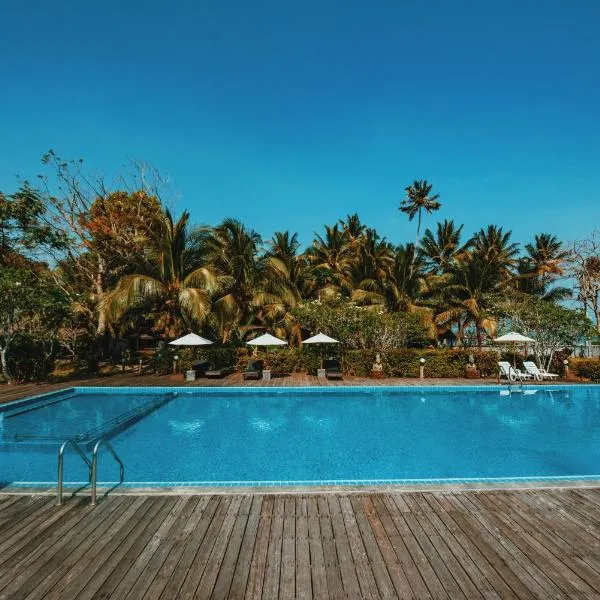 Nana Beach Hotel & Resort, hotel Patijuban