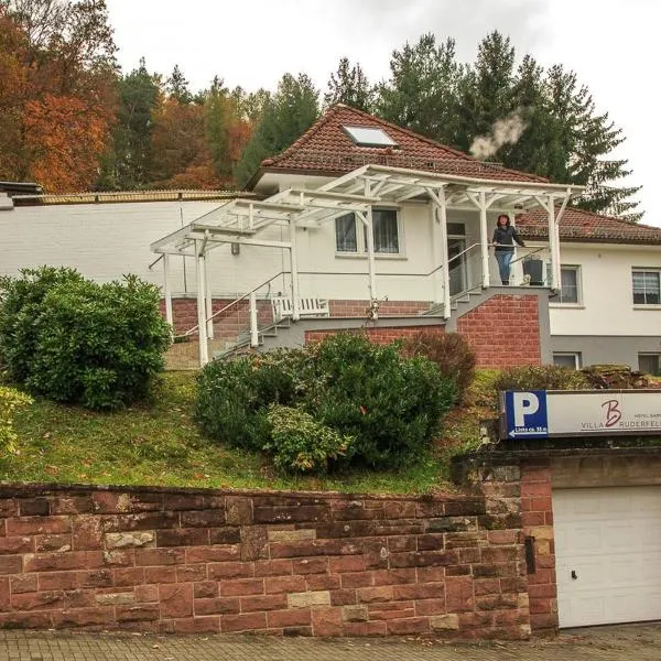 Villa Bruderfels, Garni, hotel v destinaci Rodalben