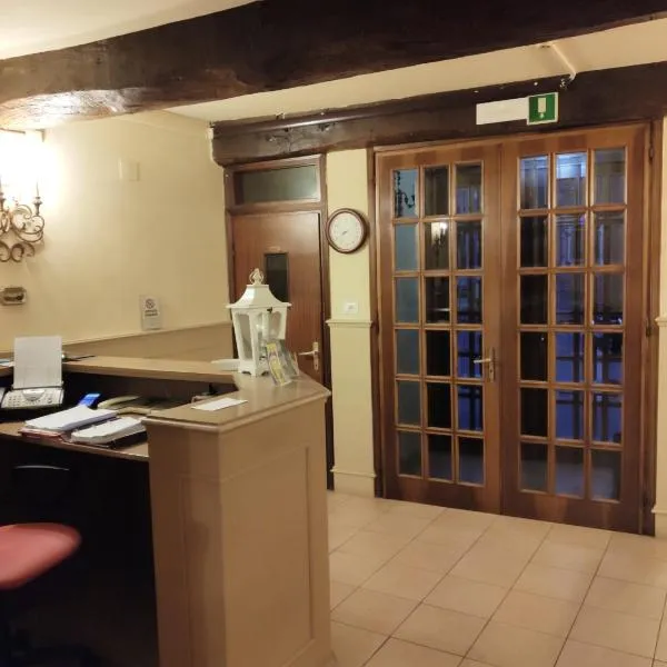 Hotel Ariosto centro storico: Reggio Emilia'da bir otel