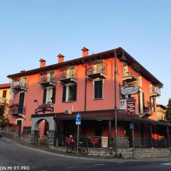 Azzano Holidays B&B – hotel w mieście Mezzegra