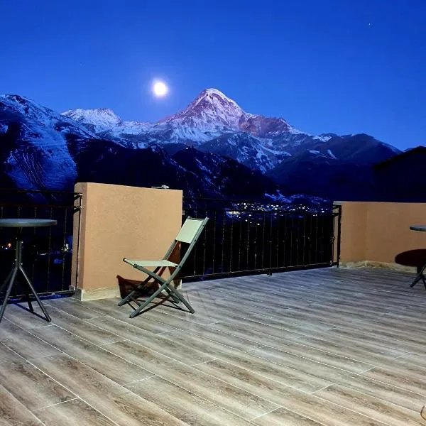 Nikolo Inn, hotel v destinaci Stepancminda
