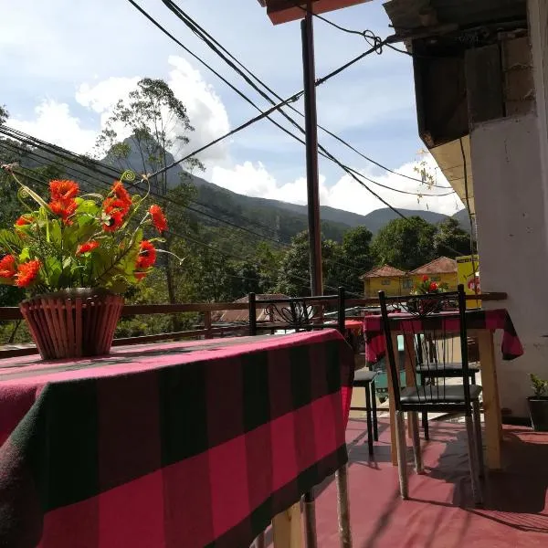 The Peak Residence, hotel v destinaci Nallathanniya
