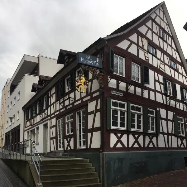 Hotel Löwen, hotel em Lahr