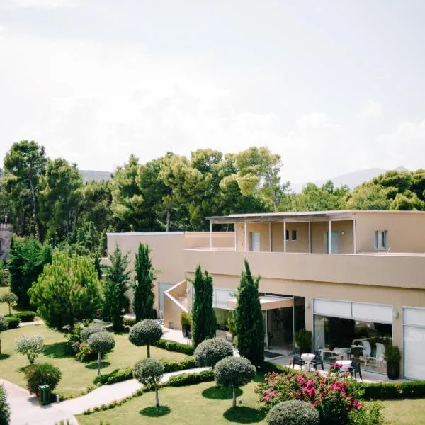 Sikyon Coast Hotel And Resort, hotel in Kariótika