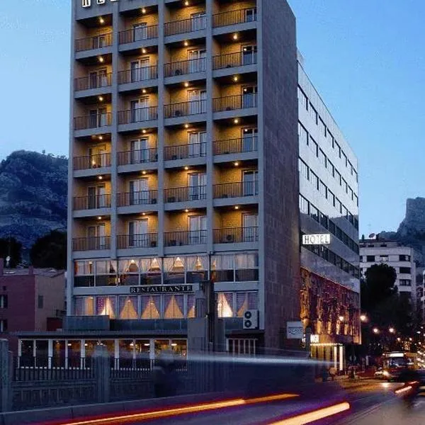 Hotel Reconquista, hotel v destinaci Alcoy
