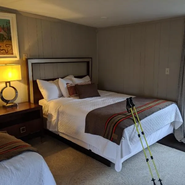 Loblolly Pines Adventure Cabin 1 Q/Q, hotel di Eureka Springs