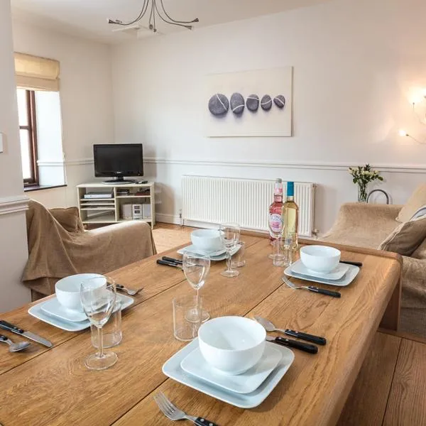2 Armada House, hotel in Hope-Cove