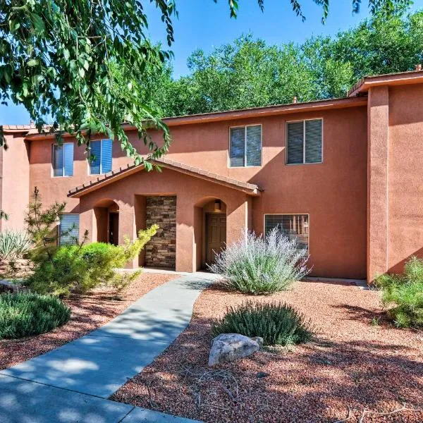 Kanab Condo with Pool and AC Less Than 1 Mi to Attractions!, hotel v destinaci Kanab