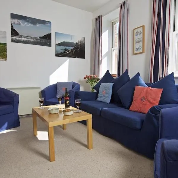 Columbine, Hotel in Dartmouth