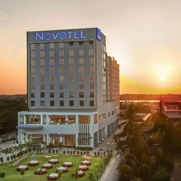 Novotel Chennai Sipcot, hôtel à Siruseri
