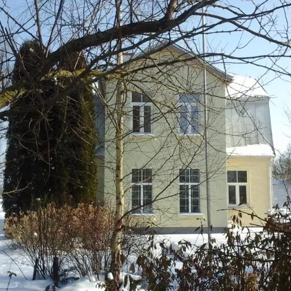 Guest house LAUKMALI, hotel v destinaci (( Falcgrāve ))