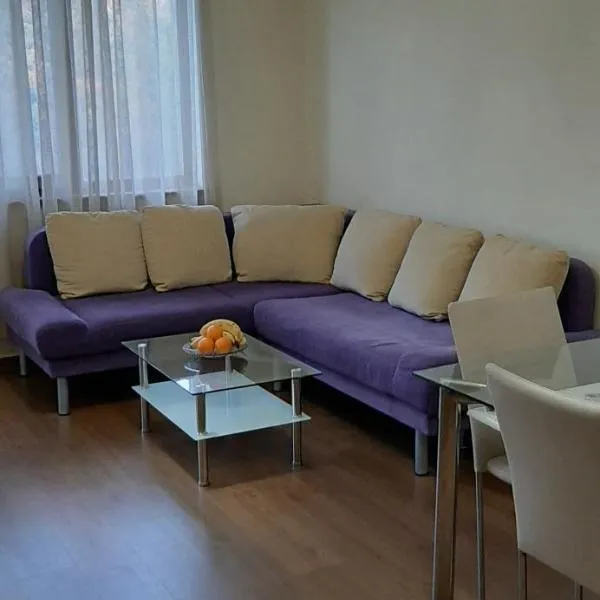 HostEx Trinity Apartment, hotel in Mogilovo