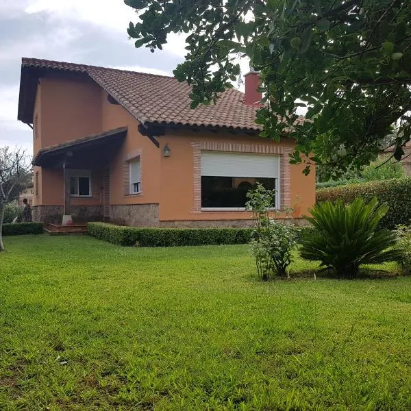 Casa de campo Aires de Gredos, hotel Candeledában