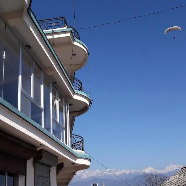 Lake View Lodge Sarangkot, hótel í Pokhara