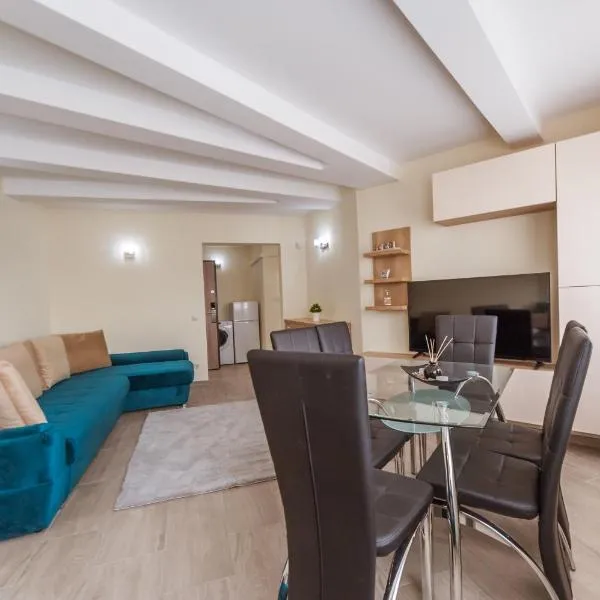 Luxury Desing Apartment, hotel in Piteşti