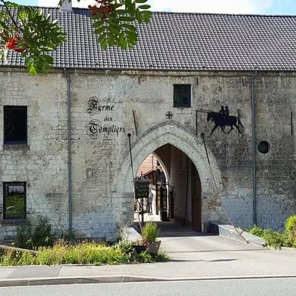 La Ferme des Templiers de Fléchinelle, hotel u gradu Er sur la Lis