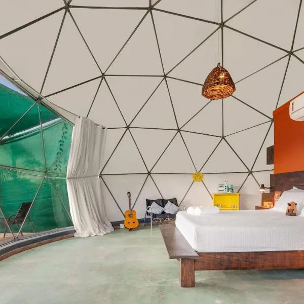 Glamping Serra da Canastra - Casinha de Hortelã - Domo Jaboticaba, hotel in Delfinópolis