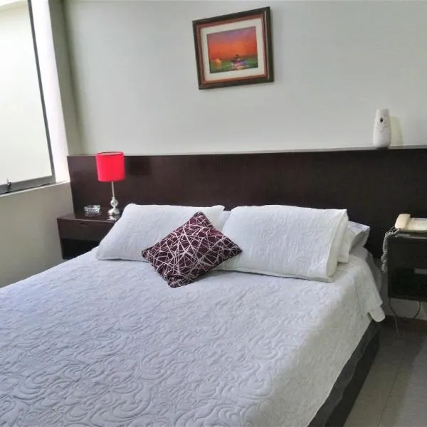 Hotel Ivansino Inn, ξενοδοχείο σε Chimbote
