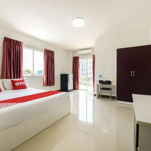 OYO 350 Mae Saeng Place, hotell sihtkohas Si Racha