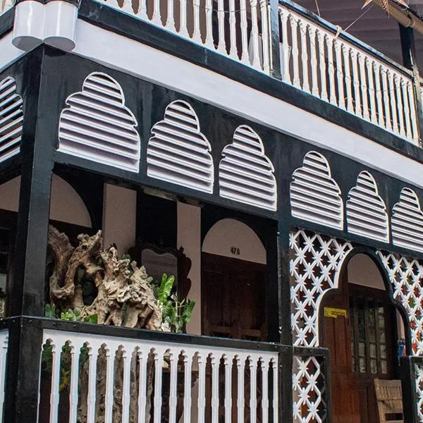 The Ferreiras, hotel v Bombaji