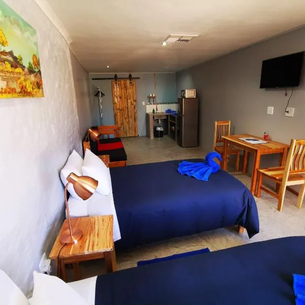 Swartberg Cottages, hotel in Bergwater