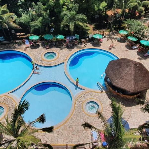 Paradise Temporada Cobertura 4 Quartos com Jacuzzi e Churrasqueira no Thermas Paradise - Rio Quente - Foto 4