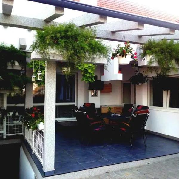 apartmán 2+1, hotel in Huštěnovice