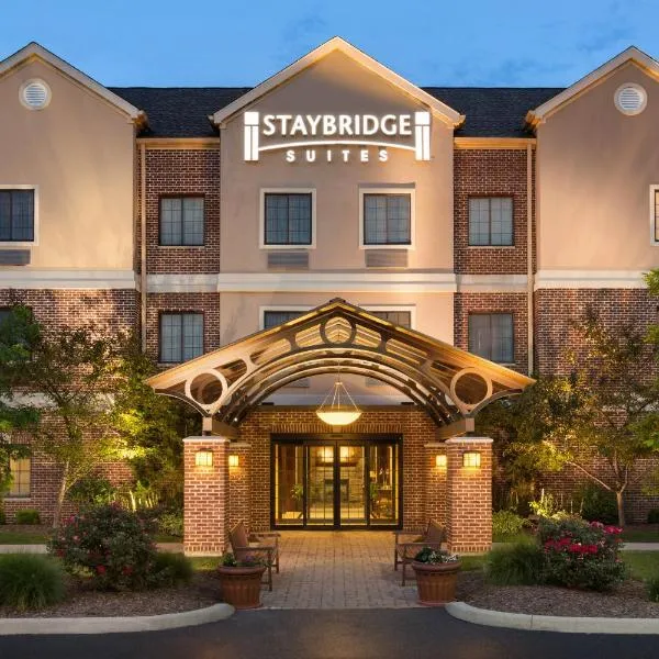 Staybridge Suites Akron-Stow-Cuyahoga Falls, an IHG Hotel, hotell i Stow
