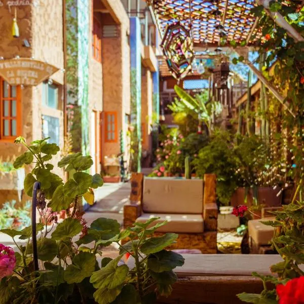 Hostal Valle Mistral, hotel in La Serena