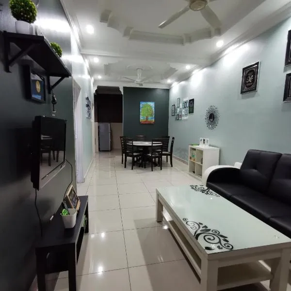 DF ZaheenulFitri Homestay (Muslim Homestay), hotel a Seremban