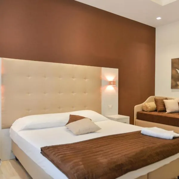 Your Rhome, hotel v Římě